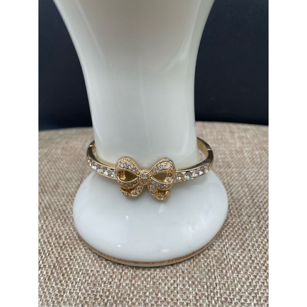 Vintage Betsey Johnson Gold Bow Rhinestone Hinged Bangle Bracelet Rate Style